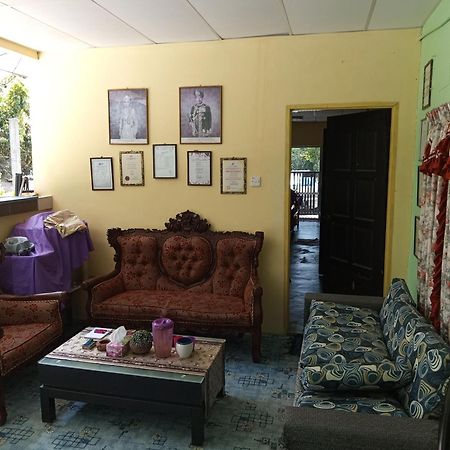 Kuntum Cottage Bed & Breakfast Kampung Tanjung Ipoh Екстер'єр фото